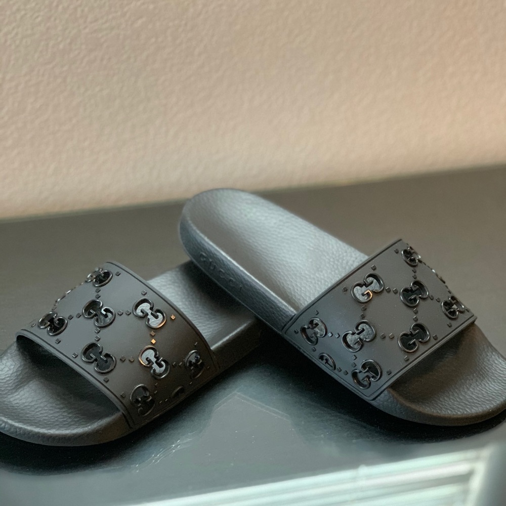 Black rubber slide sandals